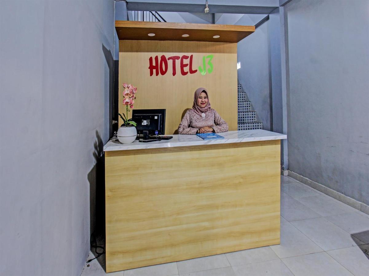 Oyo 91210 Hotel J3 Praya Ngoại thất bức ảnh