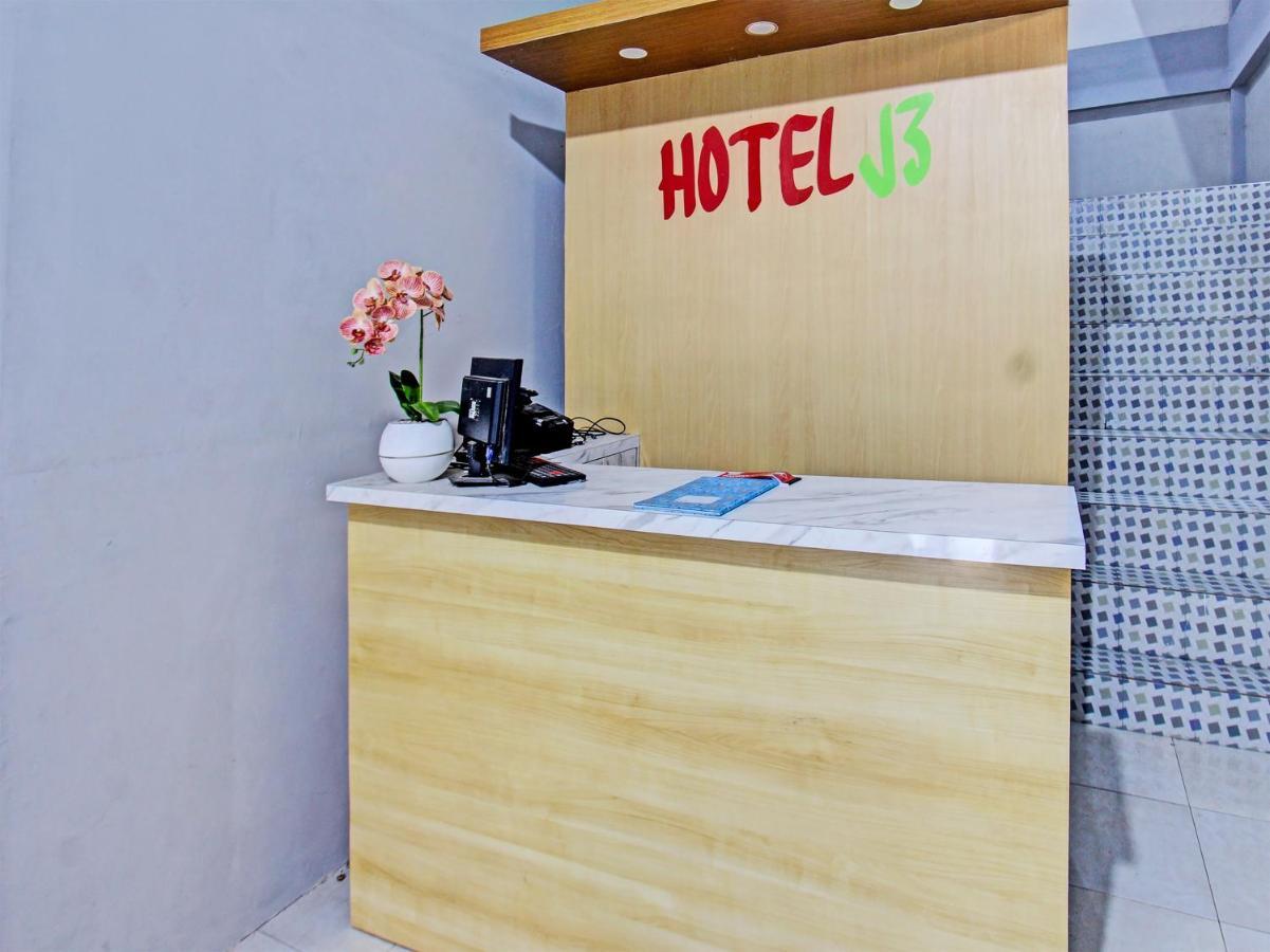 Oyo 91210 Hotel J3 Praya Ngoại thất bức ảnh